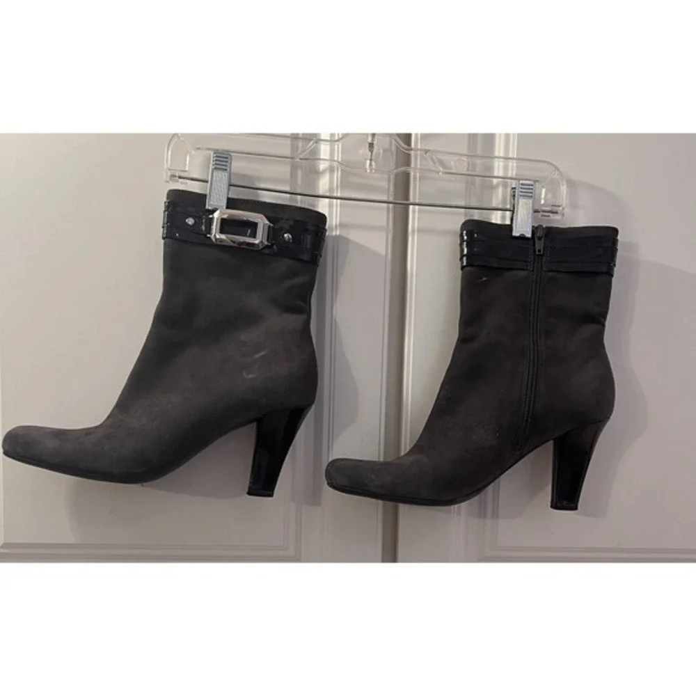 Franco Sarto L-Magical Grey Suede Patent Leather Buckle Ankle‎ Boots Womens 9M